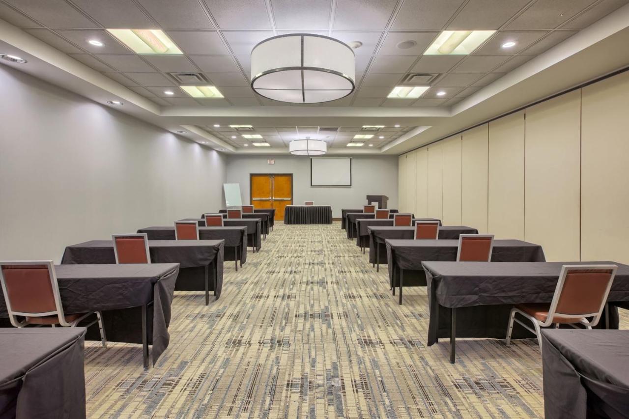 Four Points By Sheraton Raleigh Durham Airport Моррисвилл Экстерьер фото