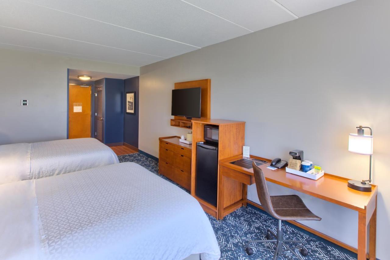 Four Points By Sheraton Raleigh Durham Airport Моррисвилл Экстерьер фото