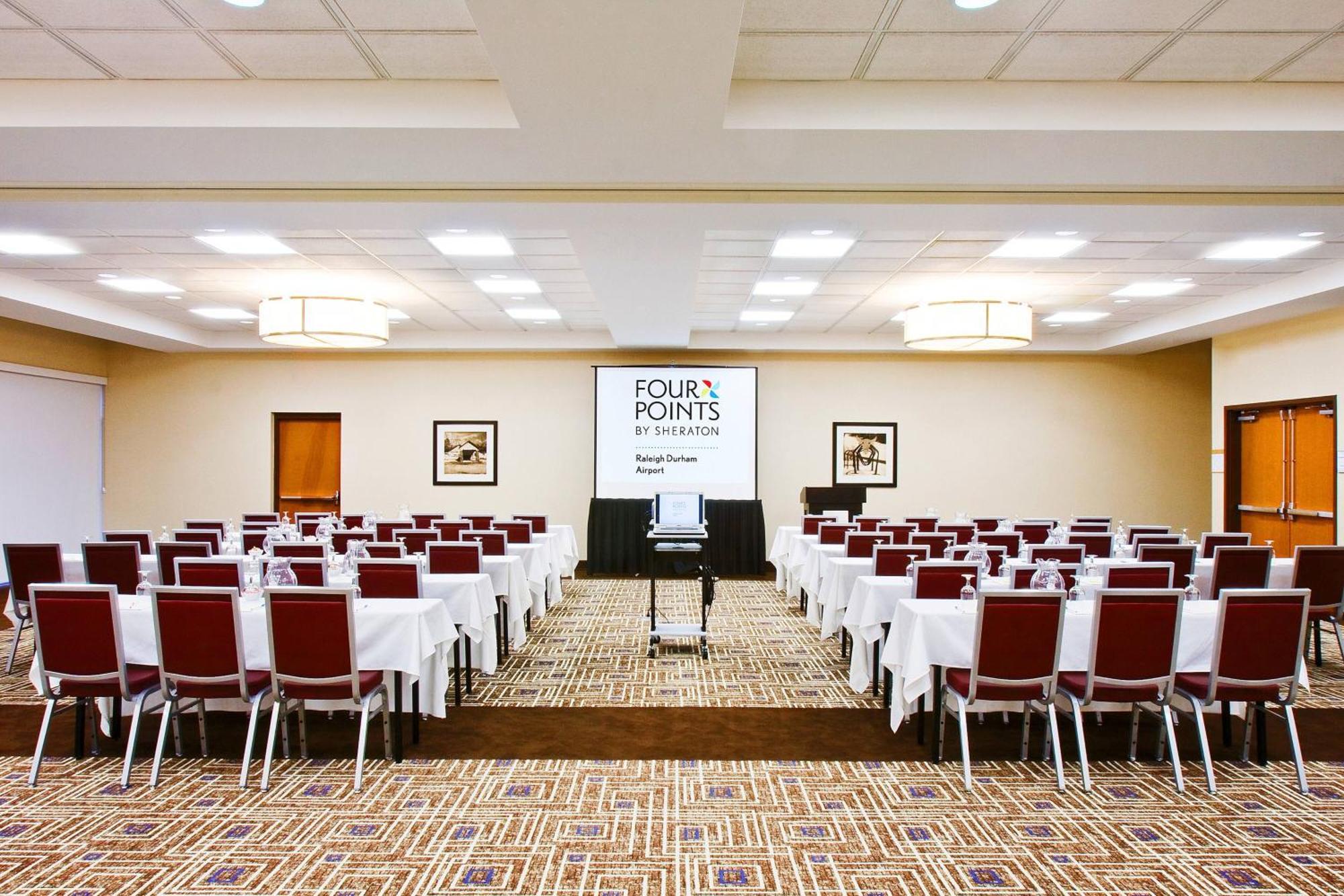 Four Points By Sheraton Raleigh Durham Airport Моррисвилл Экстерьер фото