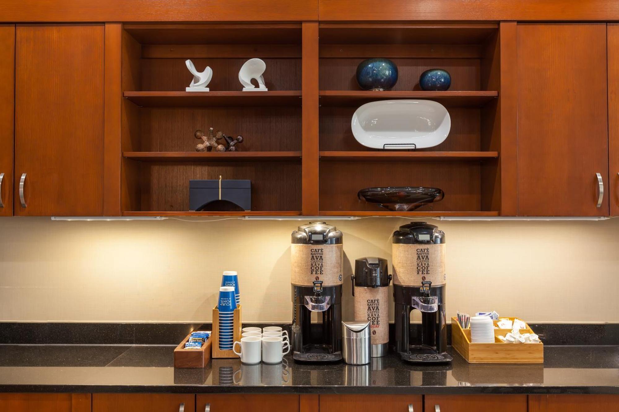 Four Points By Sheraton Raleigh Durham Airport Моррисвилл Экстерьер фото