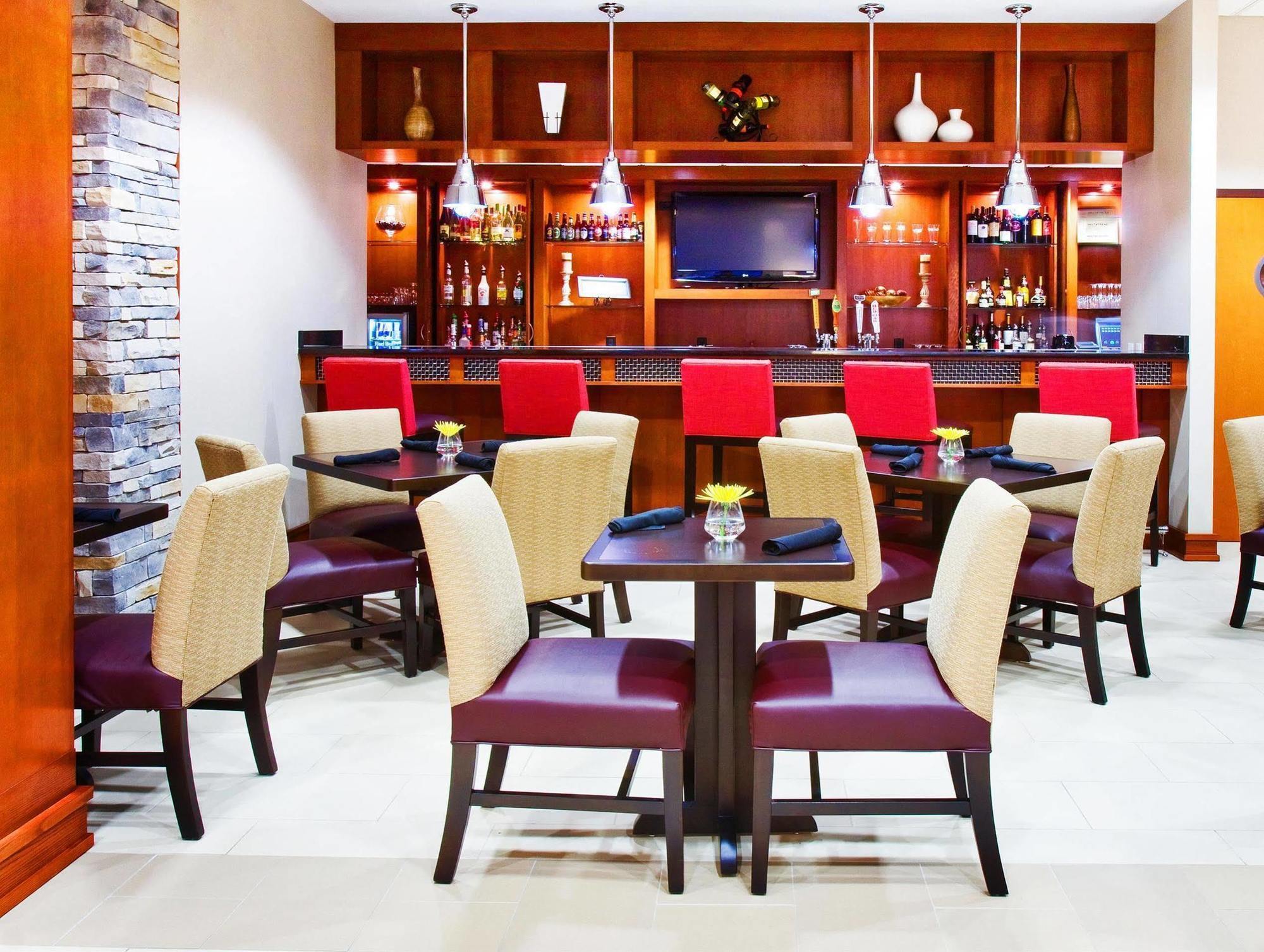 Four Points By Sheraton Raleigh Durham Airport Моррисвилл Экстерьер фото
